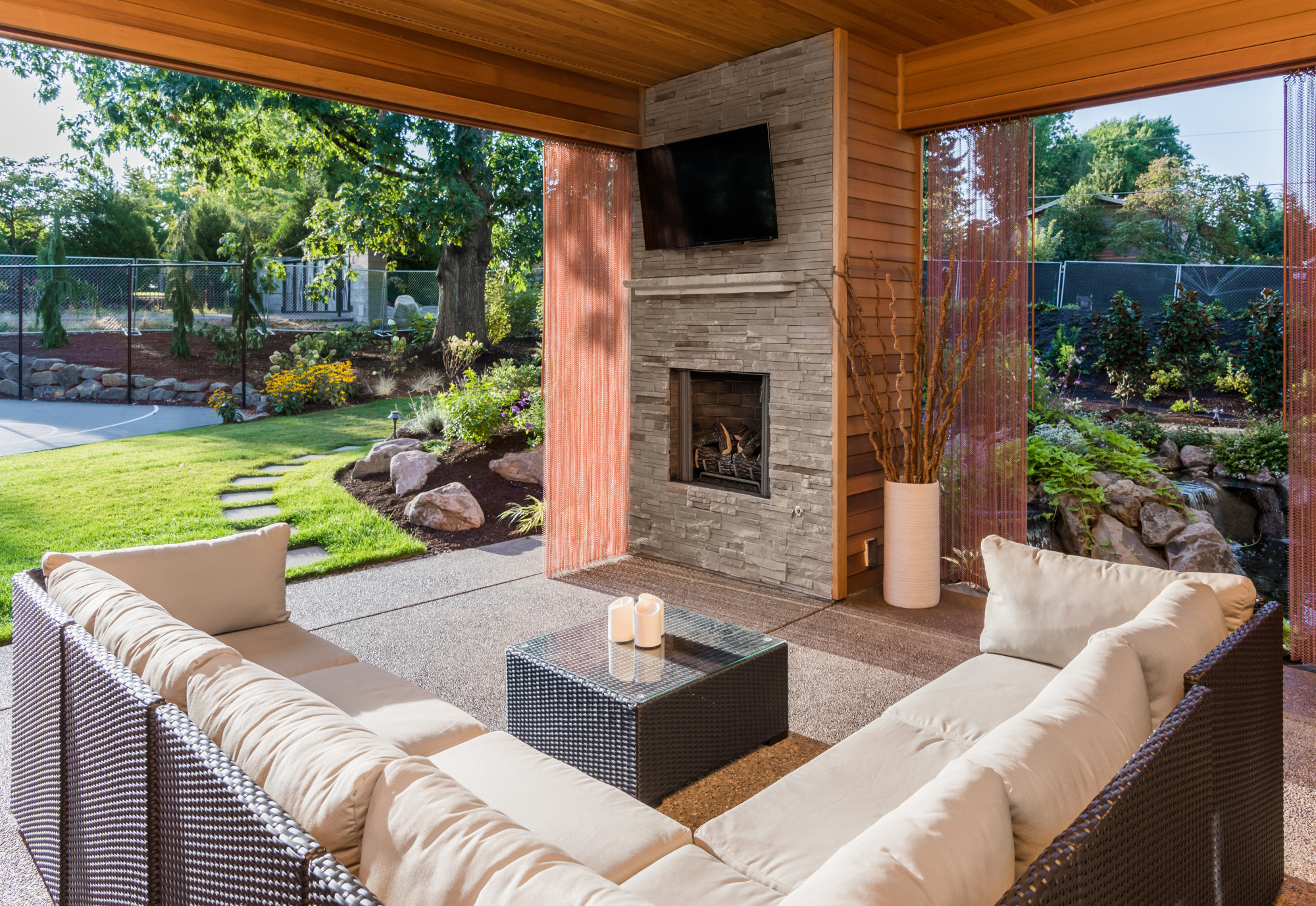 Your backyard is a special place where you can relax and reconnect with nature. Here are some easy backyard makeover ideas that can work on a budget.