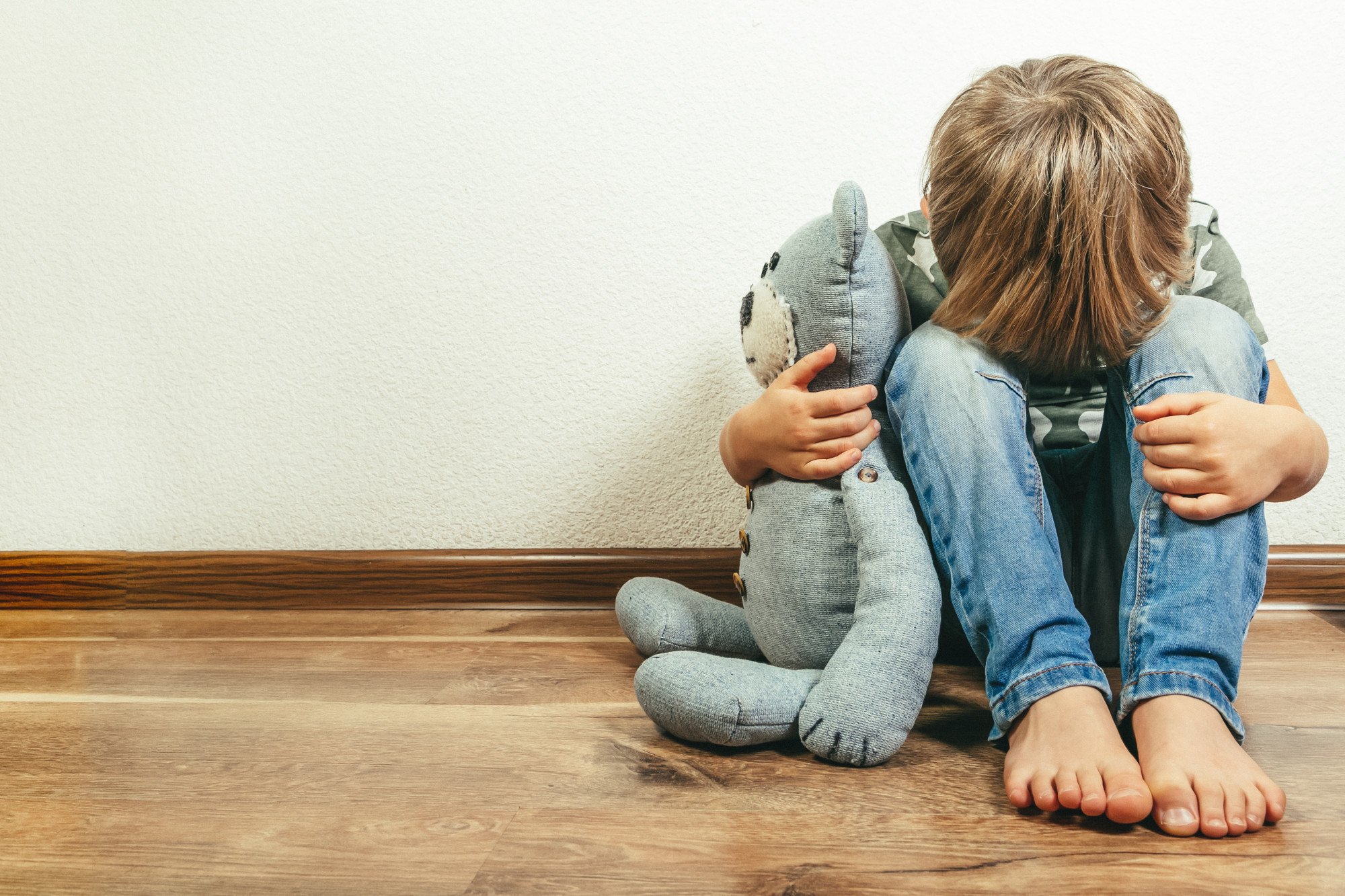 It's important that you understand the connection between OCD and childhood trauma. This guide has what you need to remember.